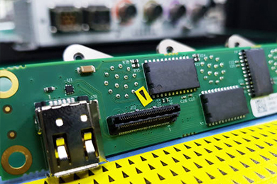 Hardware Features of ESP32: Pin, Converter, and Processor<dl class=